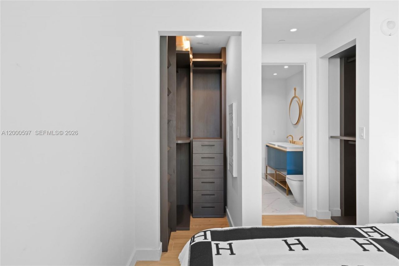 2678 Tigertail Ave, Unit 615, Miami, FL 33133 Photo