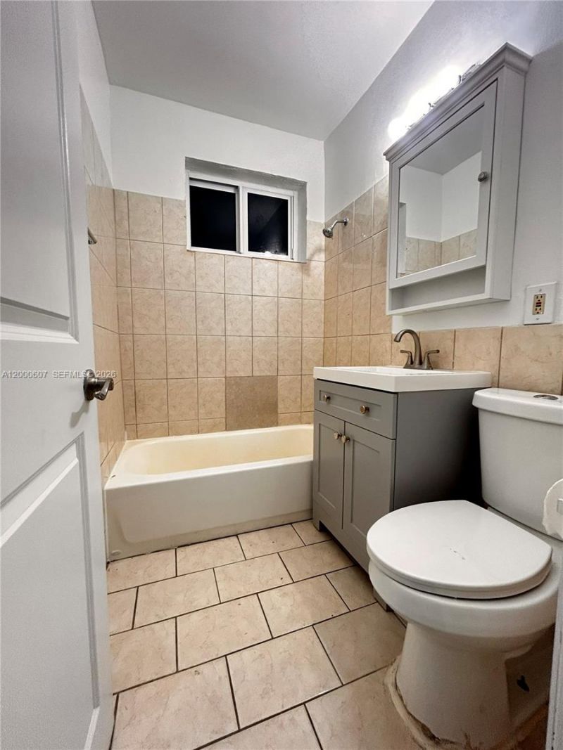 1354 NW 69th St, Miami, FL 33147 Photo