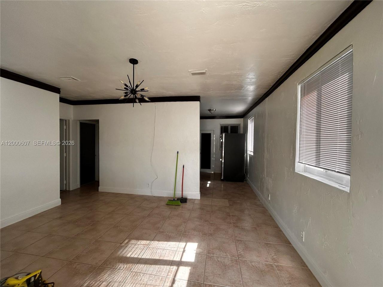 1354 NW 69th St, Miami, FL 33147 Photo