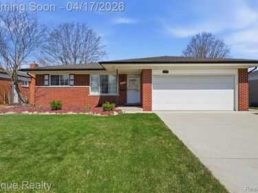 13137 Brierstone Drive, Sterling Heights, MI 48312