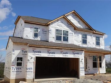 3135 Simpson Court, Unit 8313, Miami Township, OH 45449