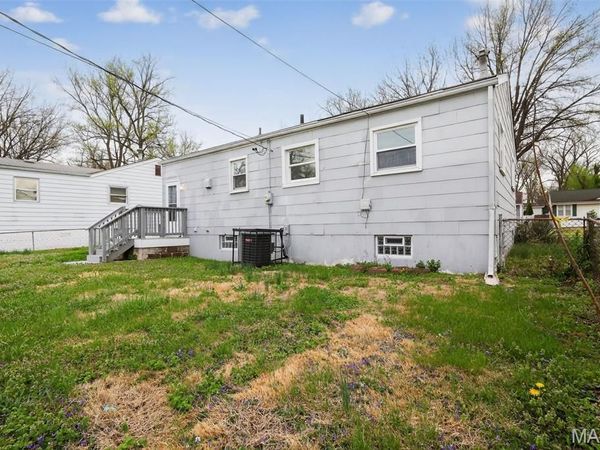 6845 Frostview Lane , Berkeley, MO 63134