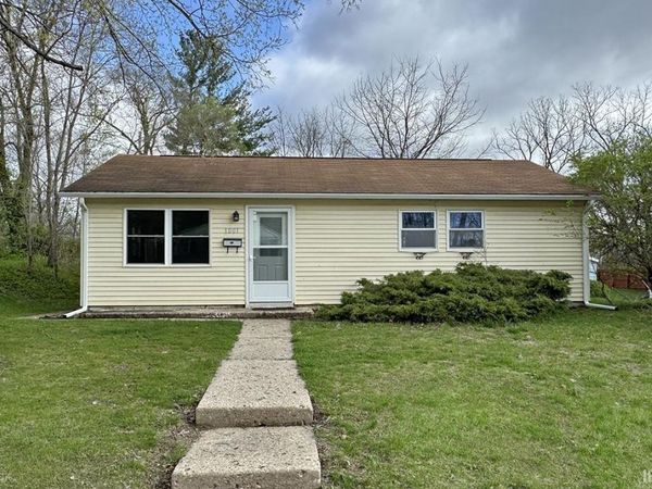 1001 Lancaster Drive, South Bend, IN 46614