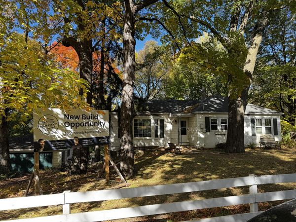 18800 Highland Avenue , Wayzata, MN 55391