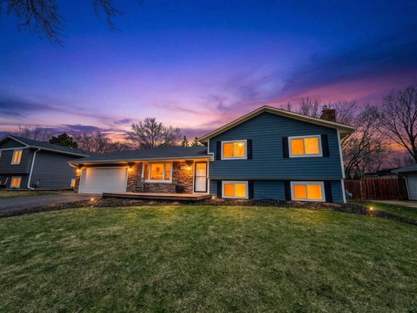 11742 99th Place N, Maple Grove, MN 55369