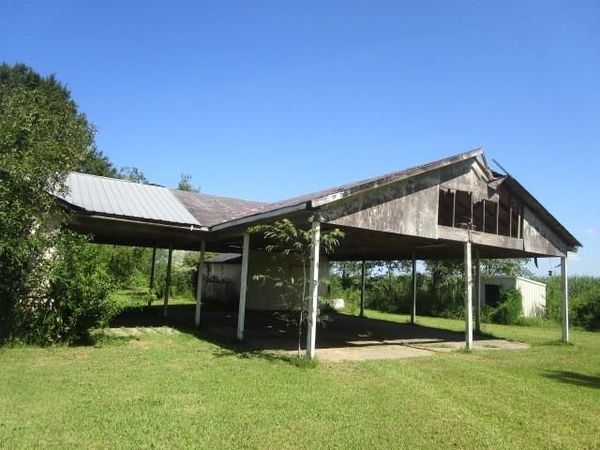 58490 HYMEL Street, White Castle, LA 70788