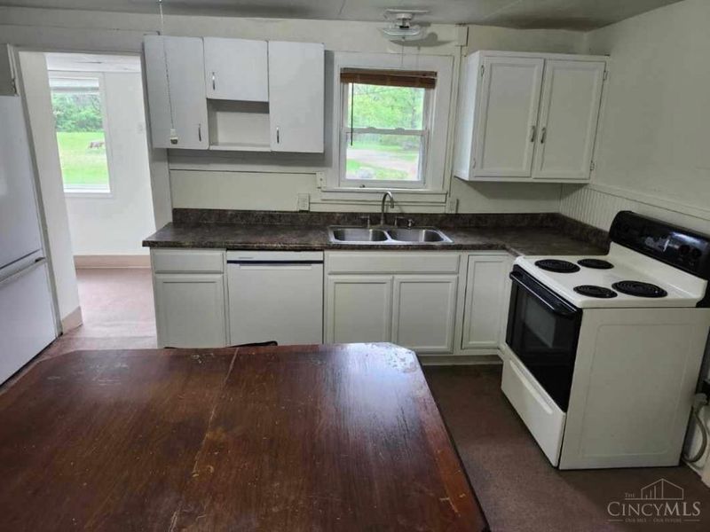 136 Cottonwood Drive, Hanover Twp, OH 45013 Photo 2