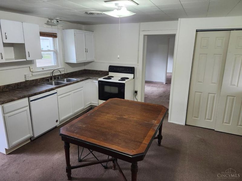 136 Cottonwood Drive, Hanover Twp, OH 45013 Photo 3