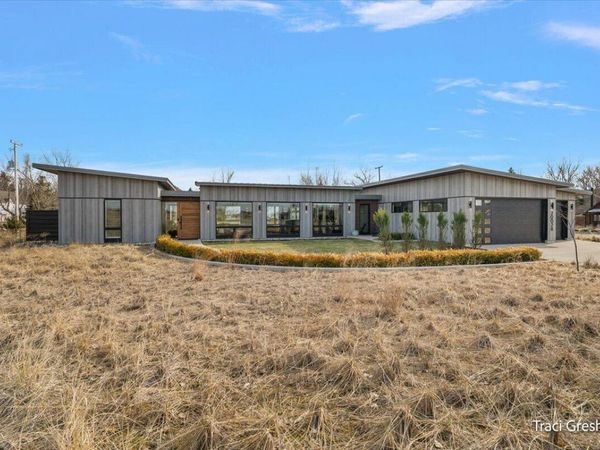 20028 North Shore Drive, Spring Lake, MI 49456