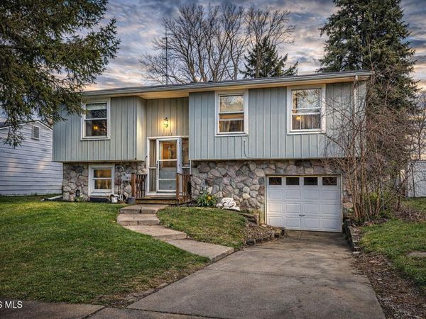 2037 Northwyck Drive, Toledo, OH 43611