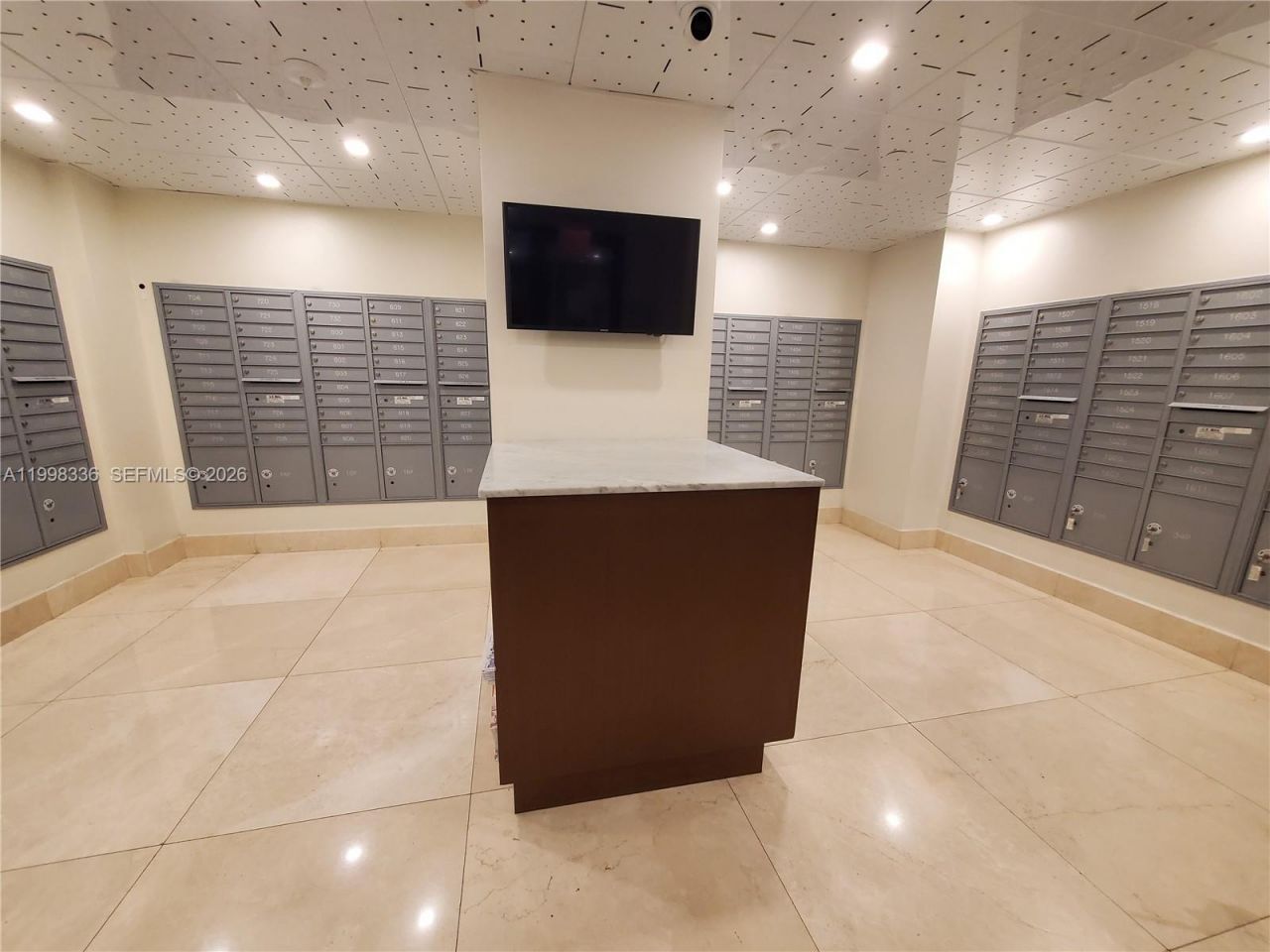 540 Brickell Key Dr, Unit 1020, Miami, FL 33131 Photo