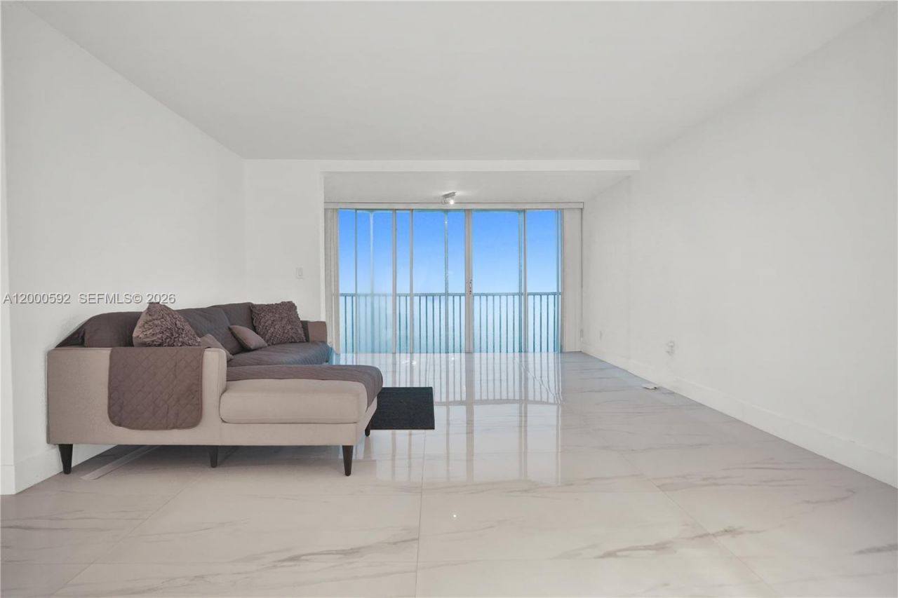 1750 NE 191st St, Unit 710-2, Miami, FL 33179 Photo