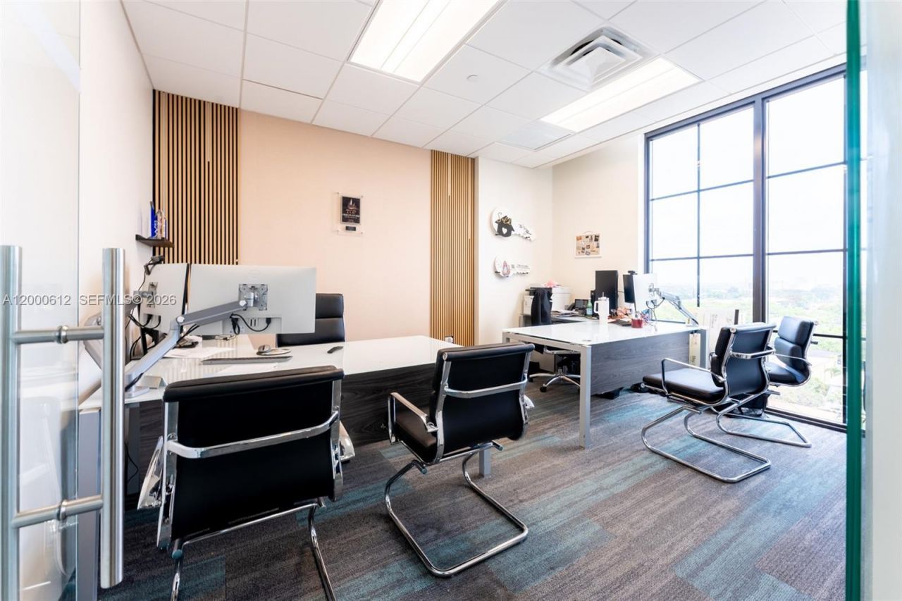 1200 Ponce De Leon Blvd, Unit 901, Coral Gables, FL 33134 Photo