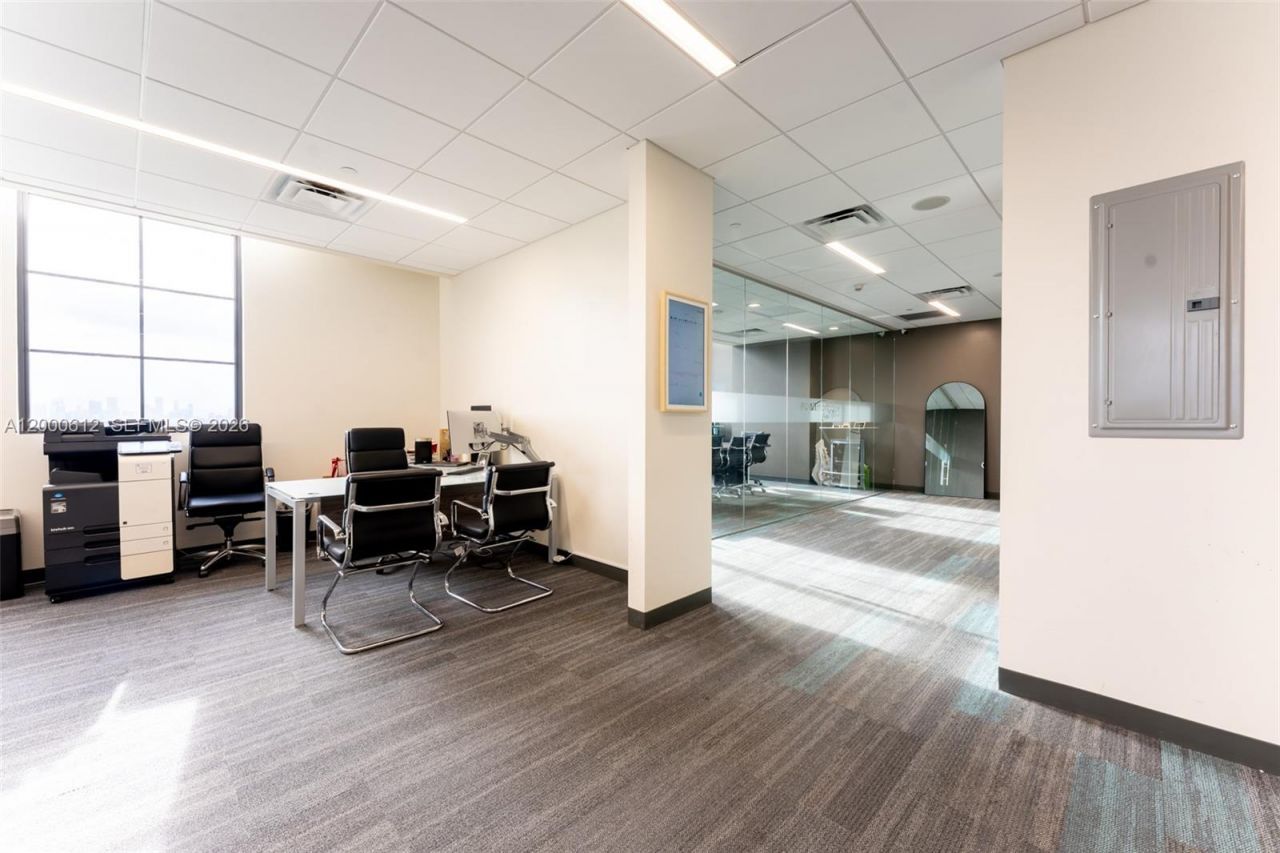 1200 Ponce De Leon Blvd, Unit 901, Coral Gables, FL 33134 Photo