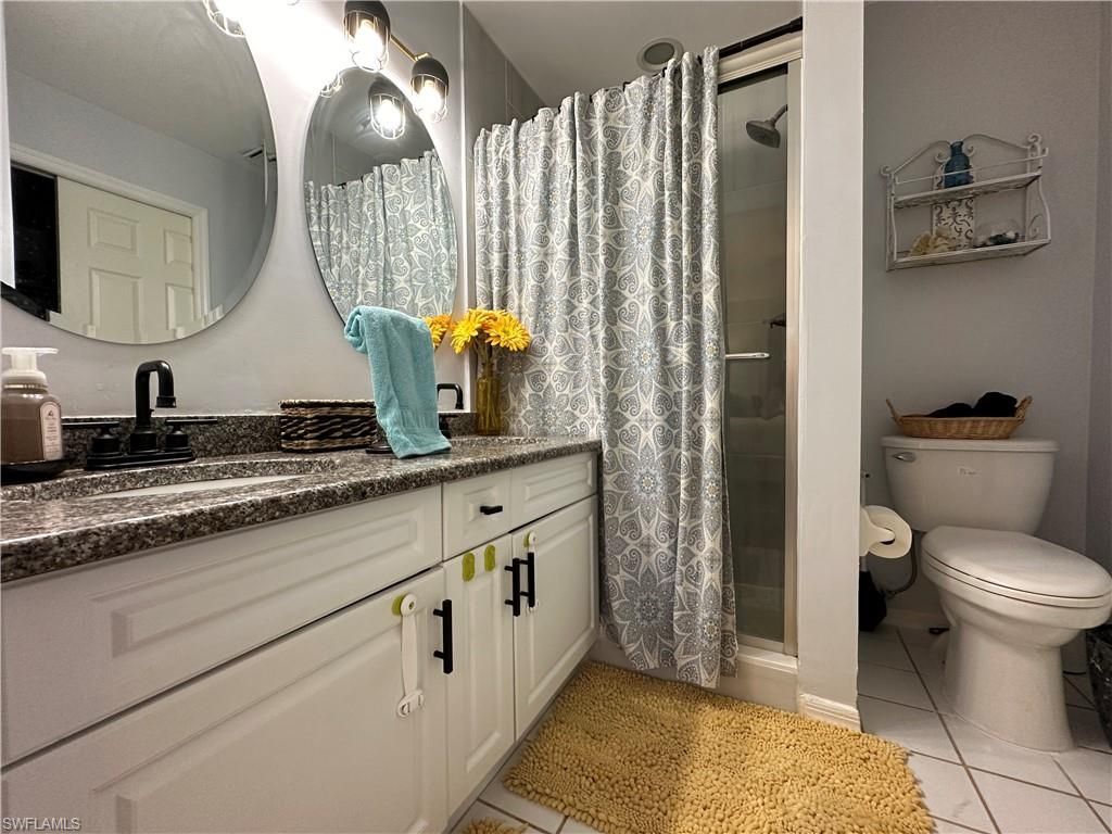 241 Robin Hood Cir, Unit 204, Naples, FL 34104 Photo