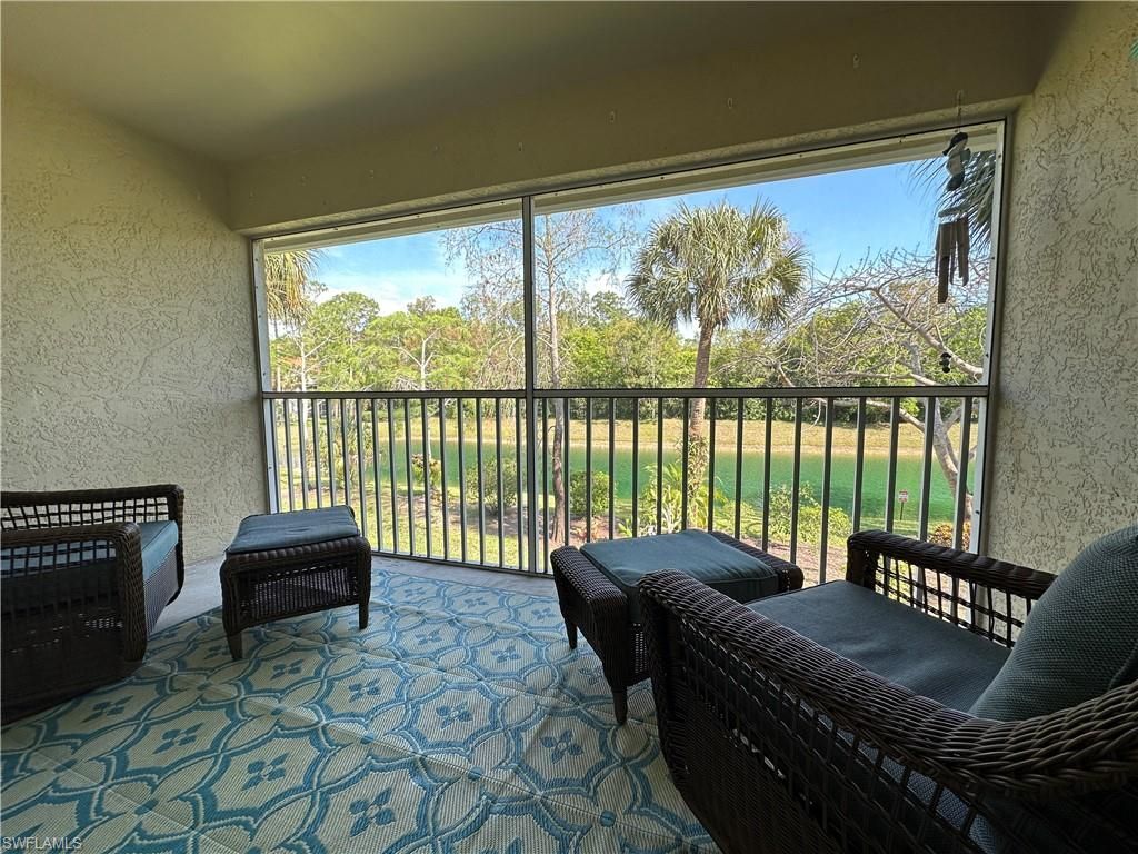 241 Robin Hood Cir, Unit 204, Naples, FL 34104 Photo