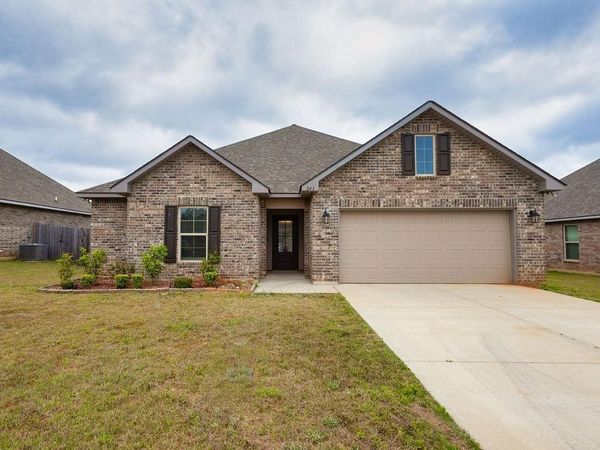 243 Berkshire Place , Haughton, LA 71037