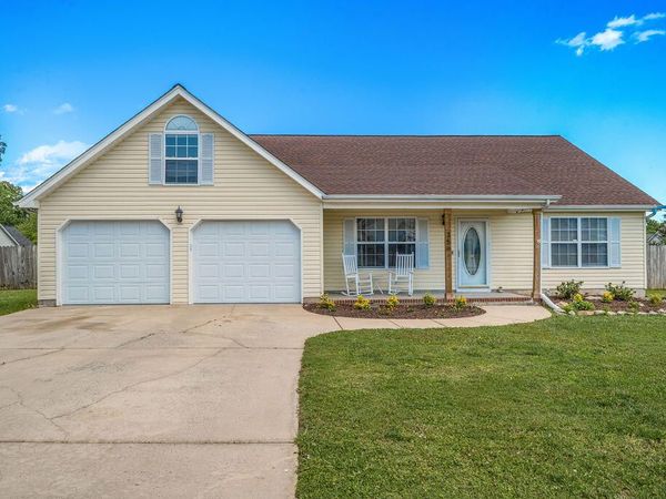 35 Holli Lane, Rossville, GA 30741