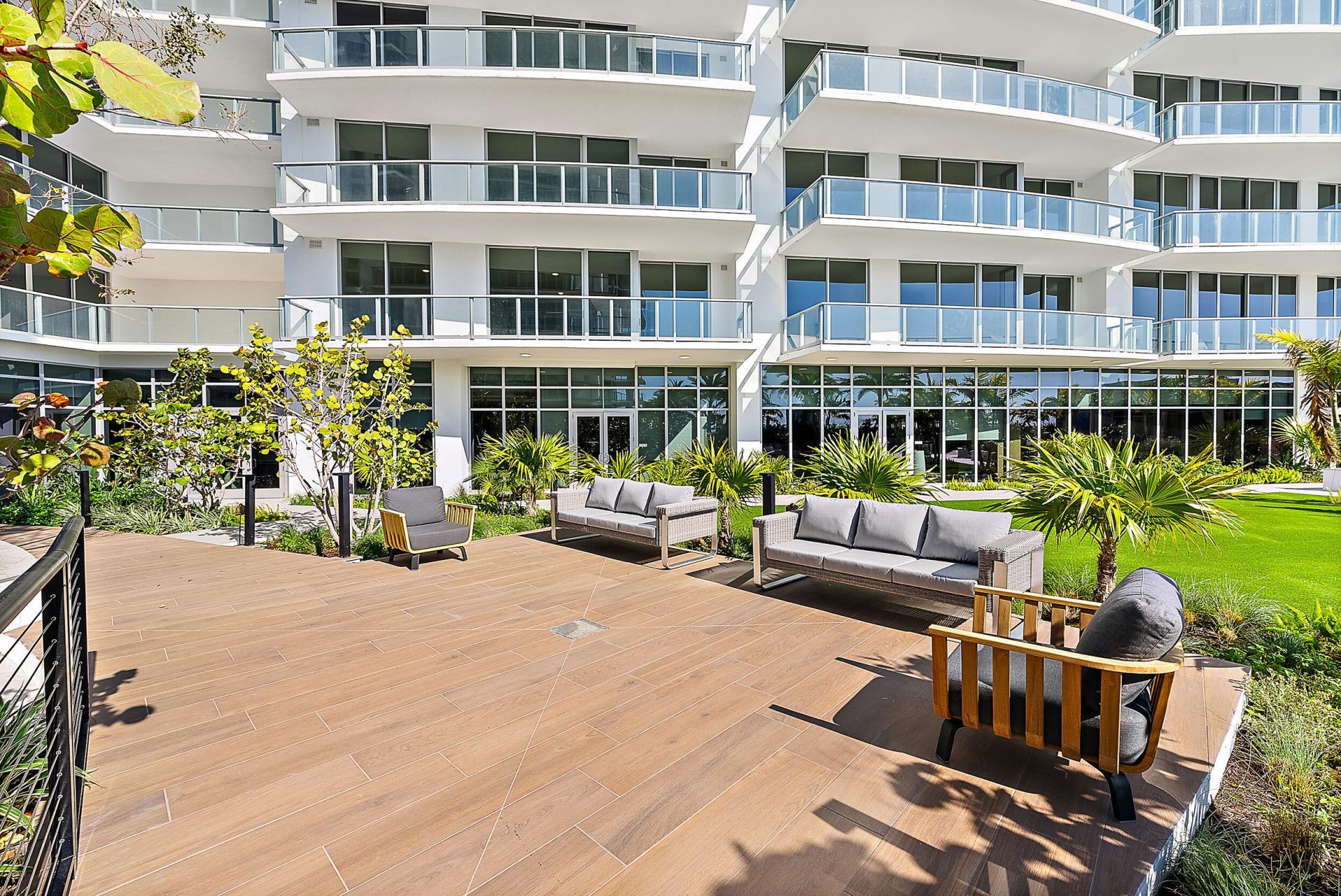 220 Lake Shore Drive, Unit N-1521, Lake Park, FL 33403 Photo