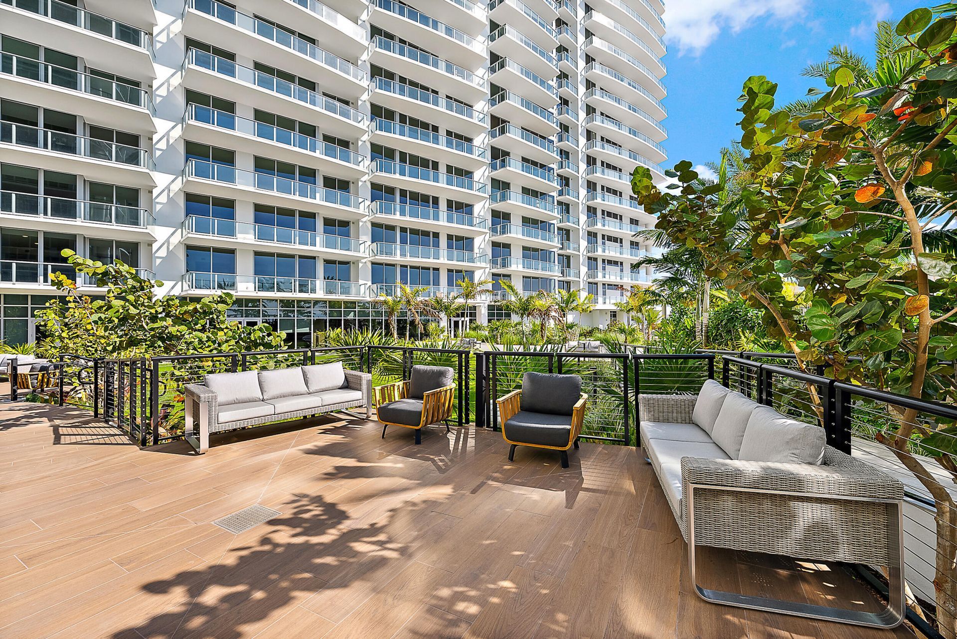 220 Lake Shore Drive, Unit N-1521, Lake Park, FL 33403 Photo