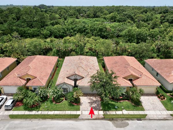 6188 Dorchester Way, Vero Beach, FL 32966