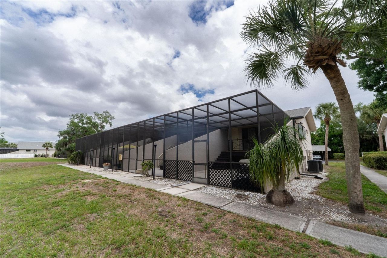 335 Bobby Jones Road, Unit 335, Sarasota, FL 34232 Photo