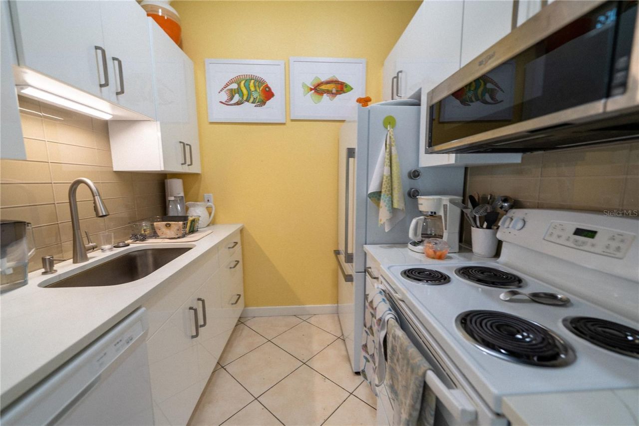 335 Bobby Jones Road, Unit 335, Sarasota, FL 34232 Photo