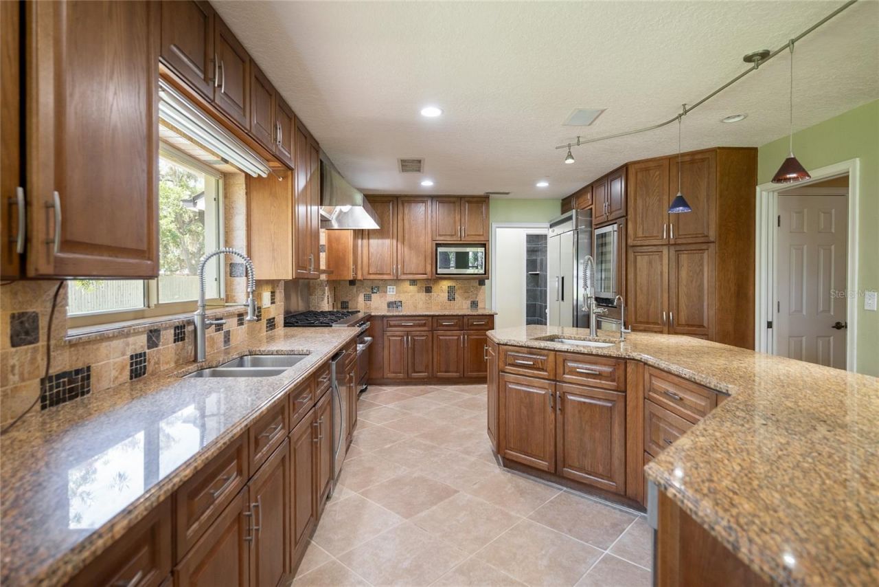 3313 Westshore Drive, Saint Cloud, FL 34772 Photo