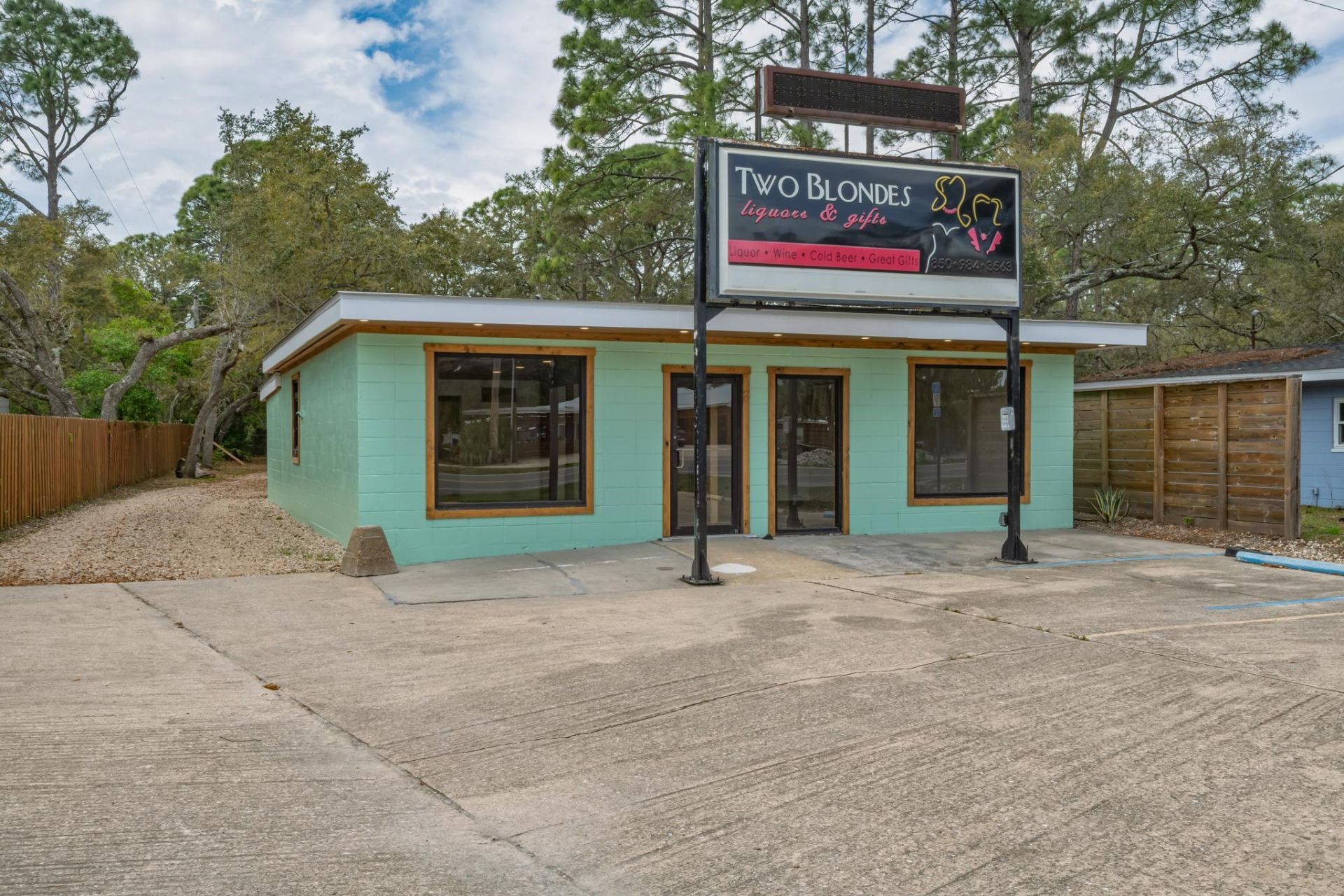 82 Coastal Highway, Panacea, FL 32346 Photo