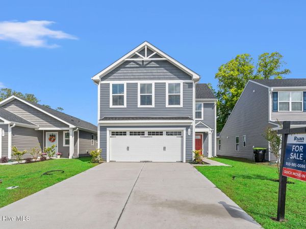 509 Bell Creek Avenue NE, Winnabow, NC 28479