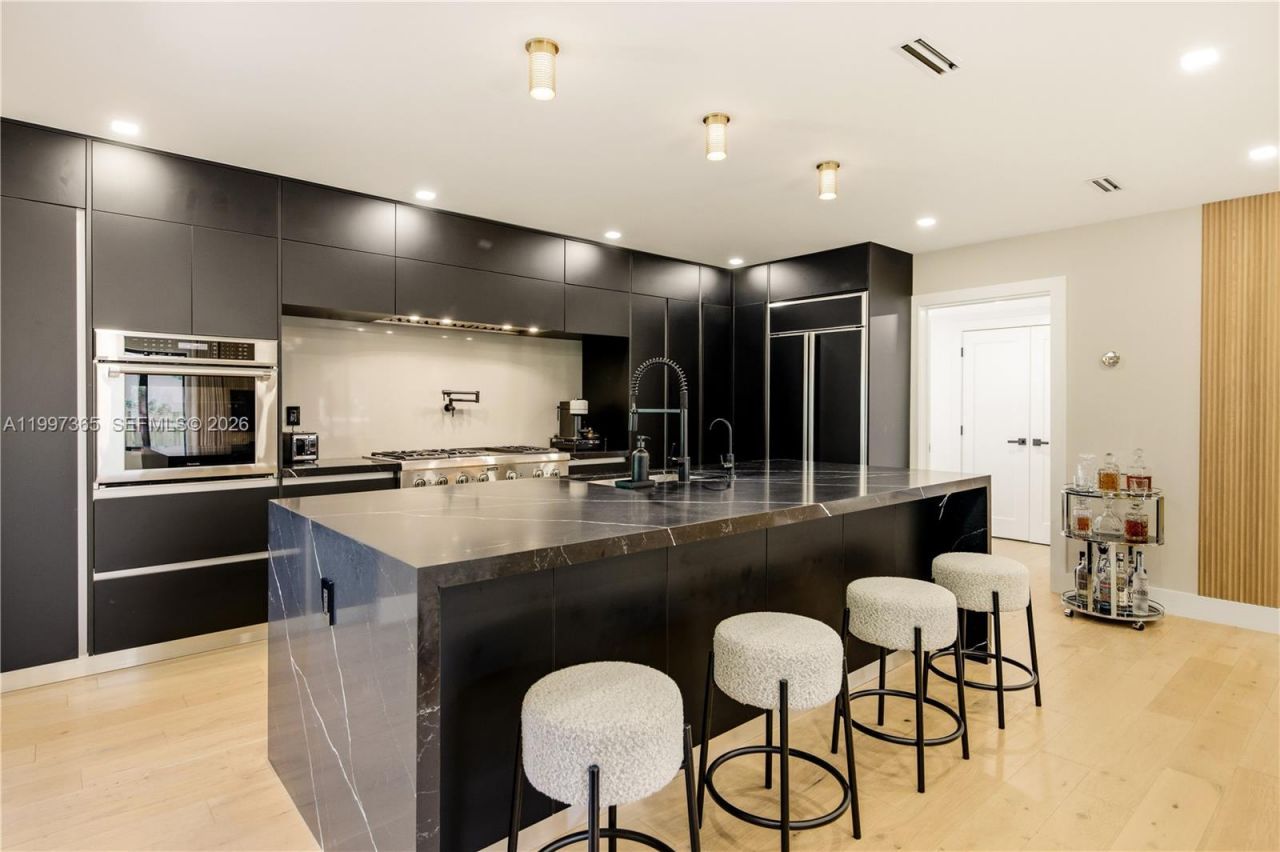 436 NE 88th St, El Portal, FL 33138 Photo