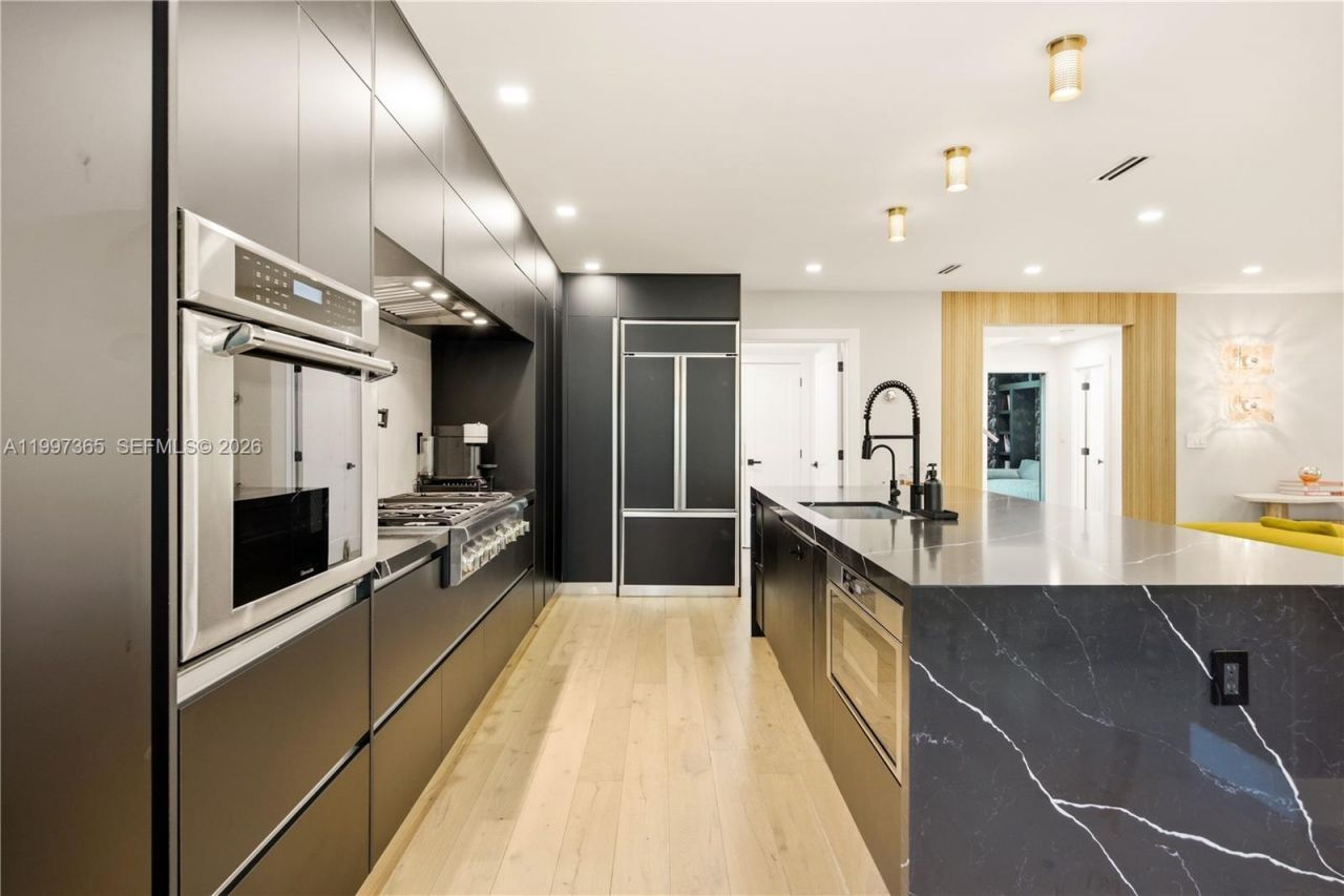 436 NE 88th St , El Portal, FL 33138 Photo