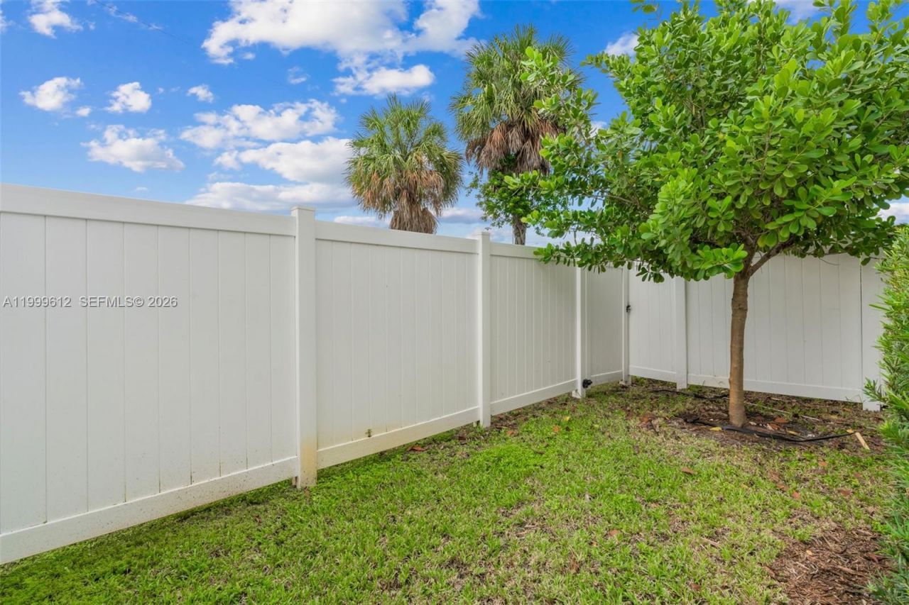 110 SW 171st Way, Pembroke Pines, FL 33027 Photo