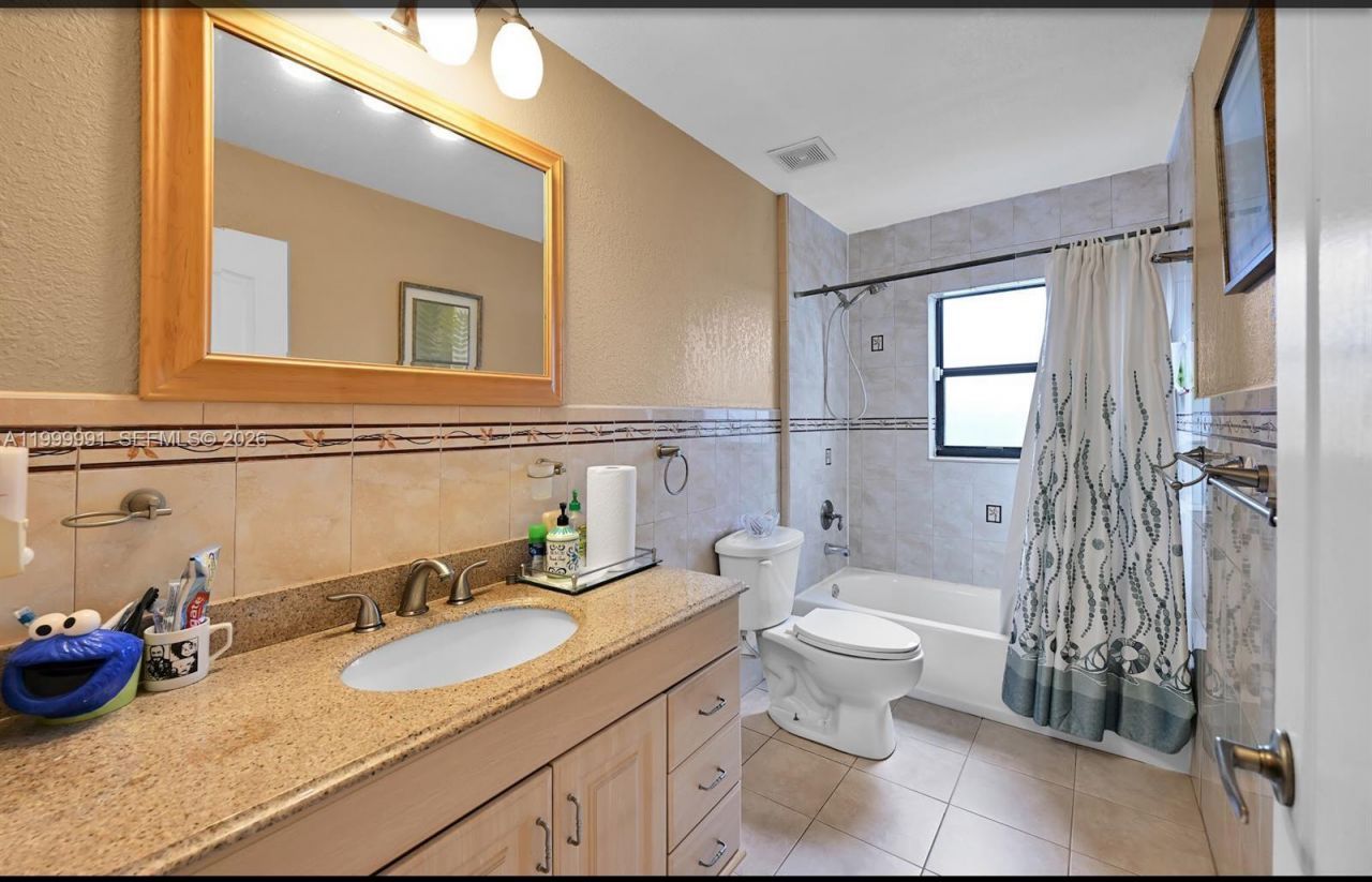 5200 NW 67th Ave, Lauderhill, FL 33319 Photo