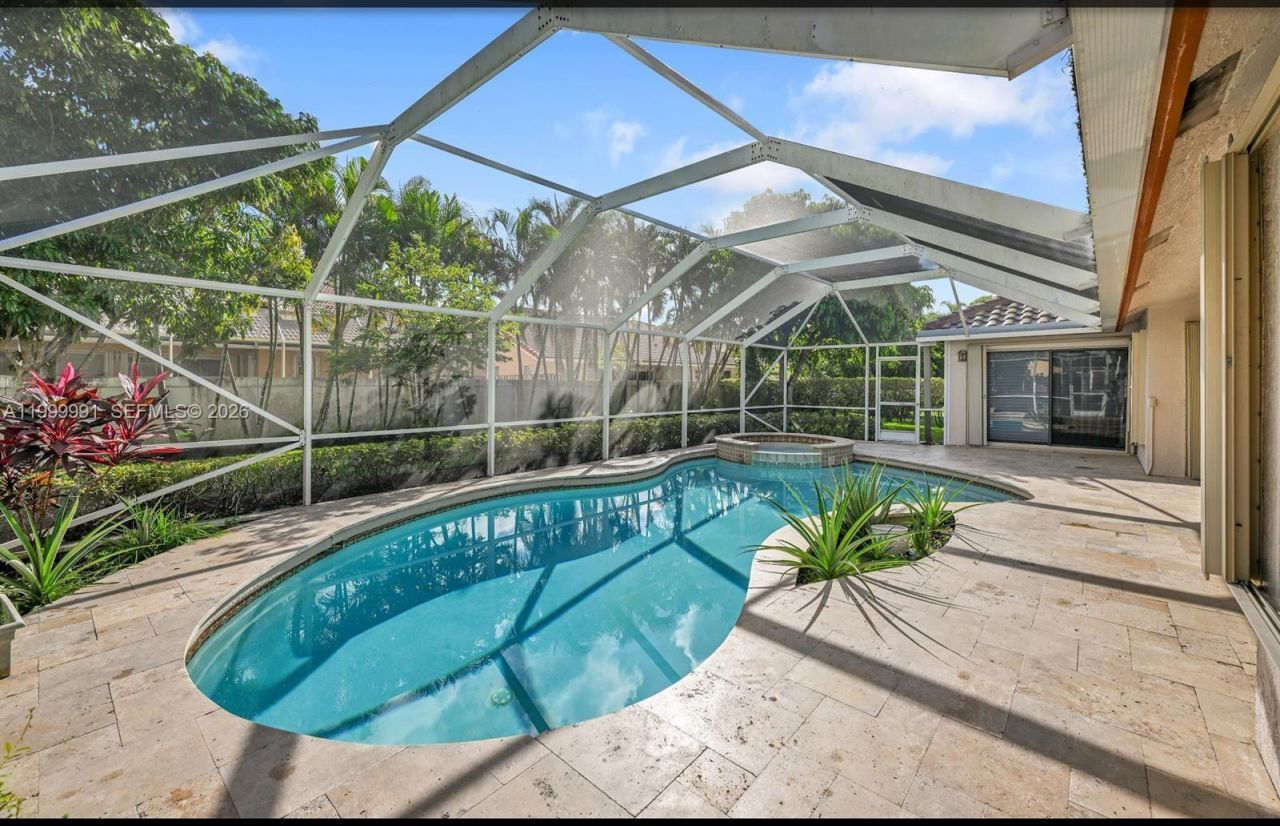 5200 NW 67th Ave, Lauderhill, FL 33319 Photo