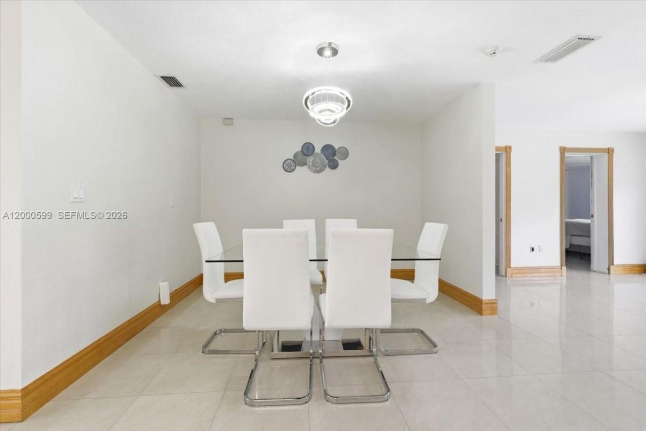 8197 W 14th Ct , Hialeah, FL 33014 Photo