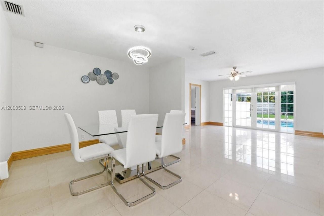 8197 W 14th Ct , Hialeah, FL 33014 Photo