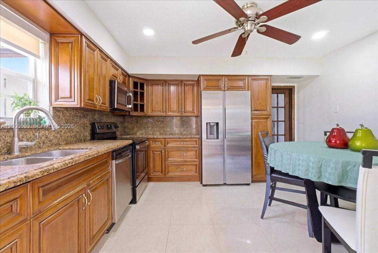 8197 W 14th Ct , Hialeah, FL 33014 Photo