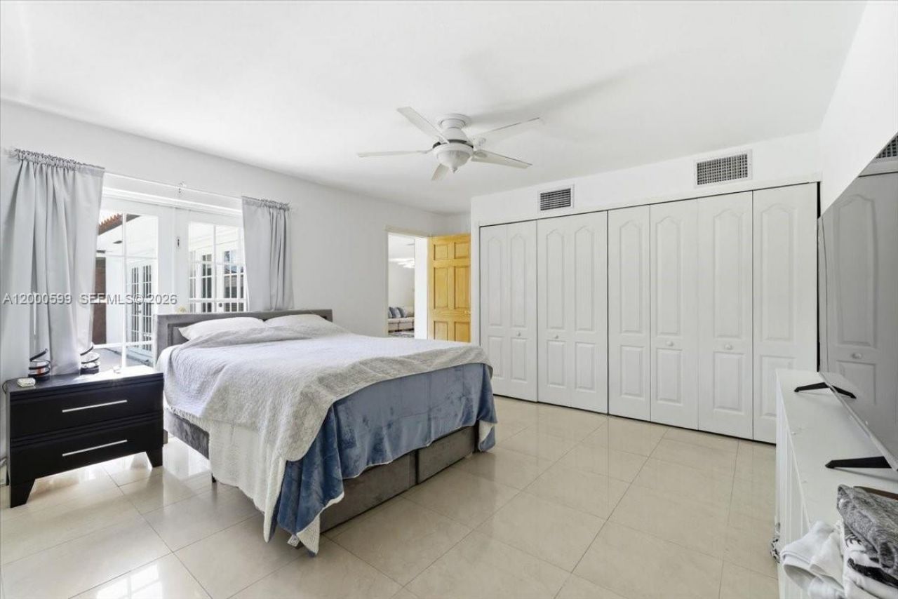 8197 W 14th Ct , Hialeah, FL 33014 Photo