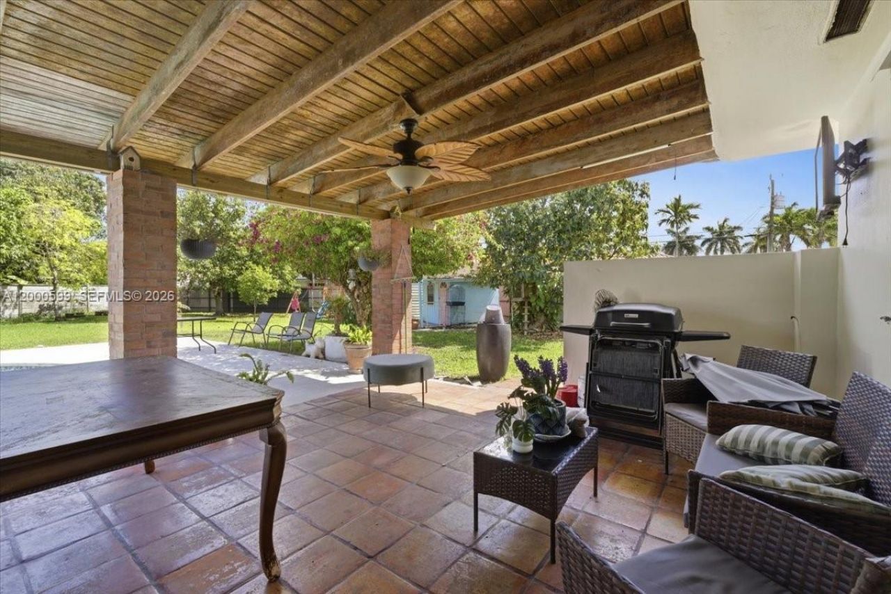 8197 W 14th Ct , Hialeah, FL 33014 Photo