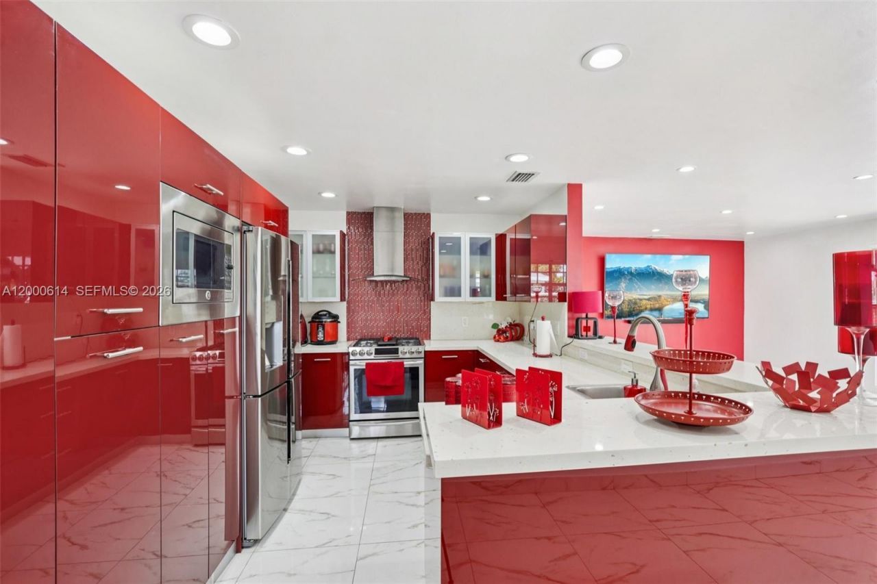 1900 SW 87th Ct, Miami, FL 33165 Photo