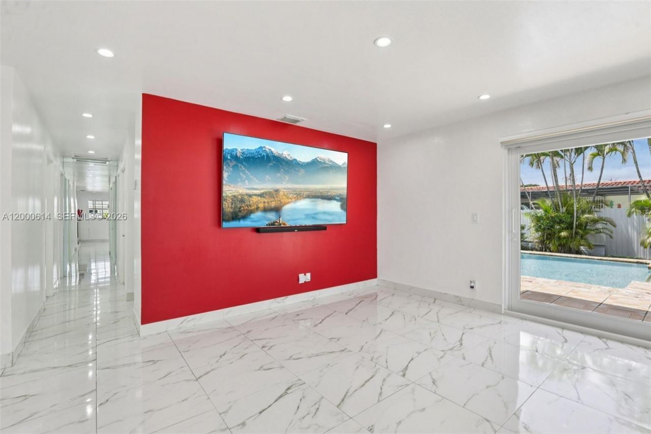 1900 SW 87th Ct, Miami, FL 33165 Photo