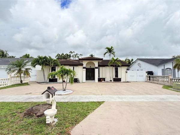 14861 SW 173rd St , Miami, FL 33187