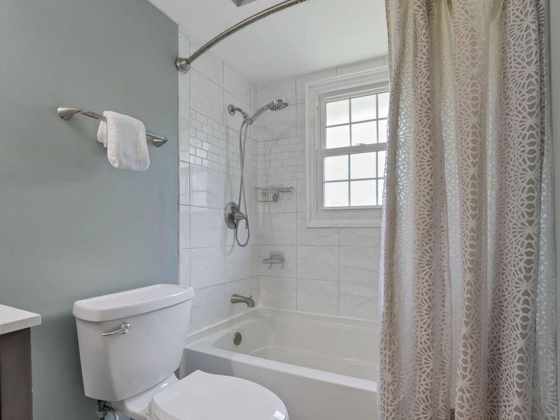 1631 Roxbury Road, Unit B6, Columbus, OH 43212 Photo 13