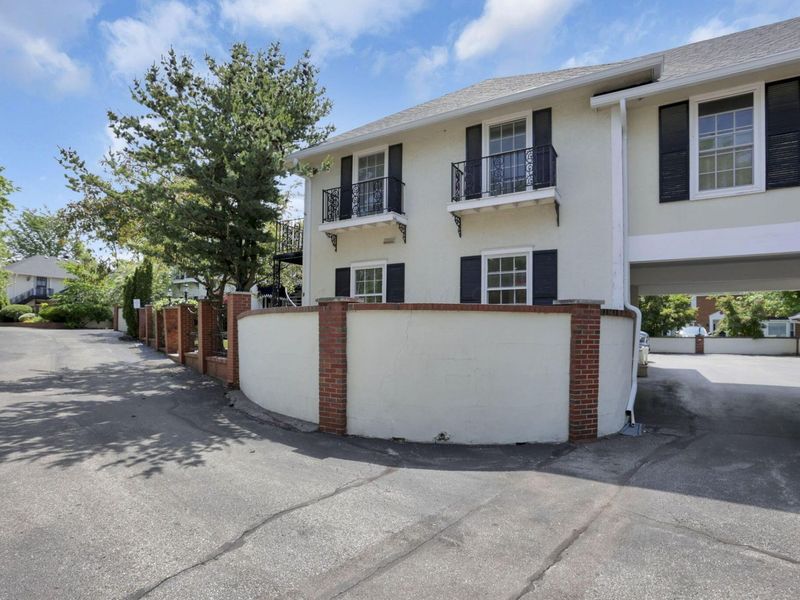 1631 Roxbury Road, Unit B6, Columbus, OH 43212 Photo 21