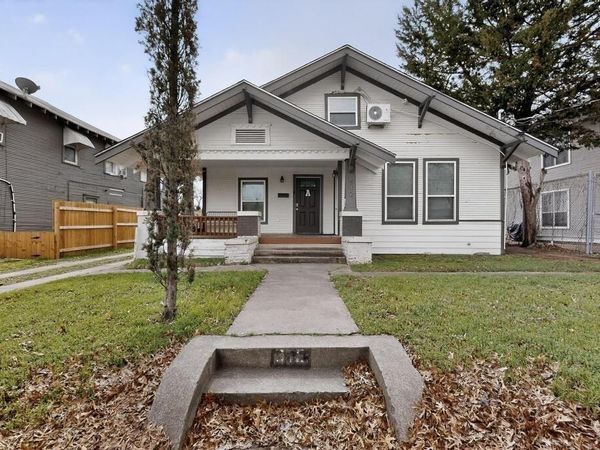 812 Centre Street, Dallas, TX 75208