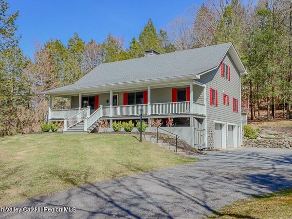 996 Dugway Road, Chatham, NY 12037