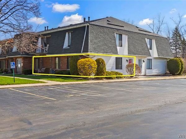 73A Foxberry Drive, Getzville, NY 14068