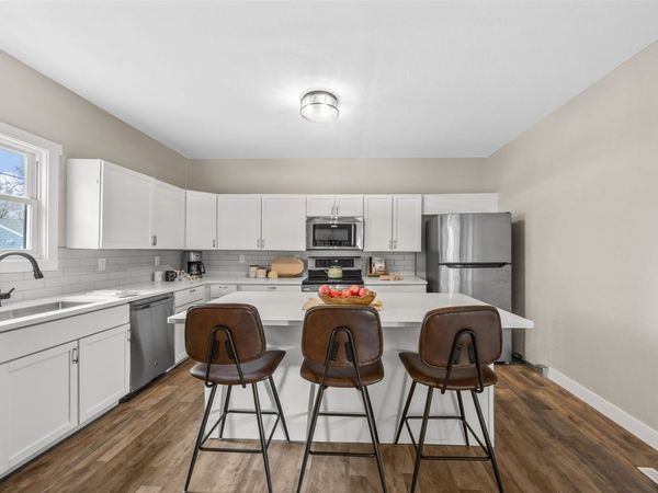 1106 9th Street SE, Cedar Rapids, IA 52401