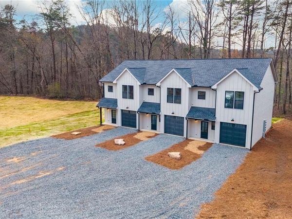 200 Back Pine Way, Unit A, Ellijay, GA 30536